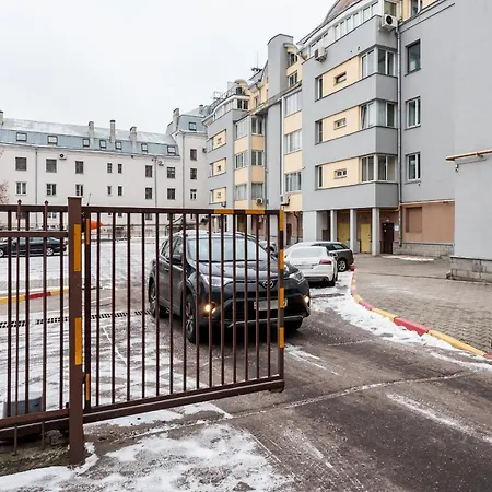 Molnar Komsomolskaya 29